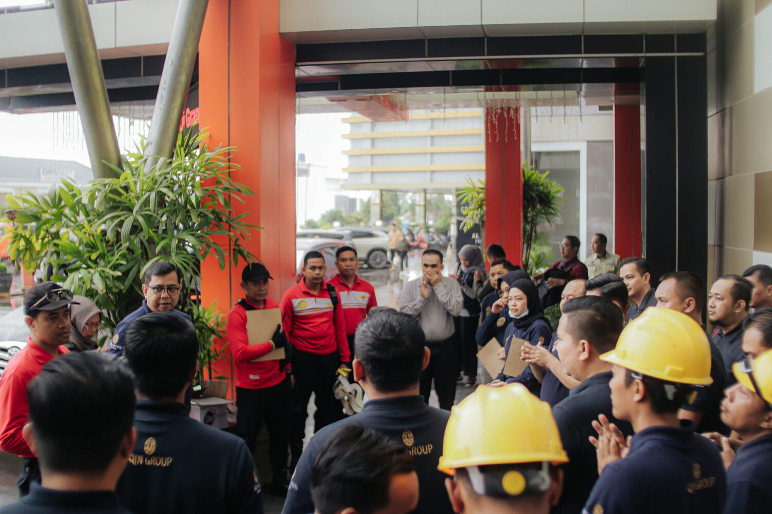 PASUQIN Gelar Simulasi Evakuasi Kebakaran Bersama BASARNAS